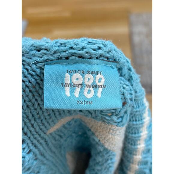 (XS/S) Taylor Swift 1989 (Taylor’s Version) Cardigan Blue White - Picture 6 of 6